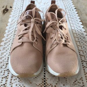 🤎Dr Scholls Be Energy Foam Technology Sneakers